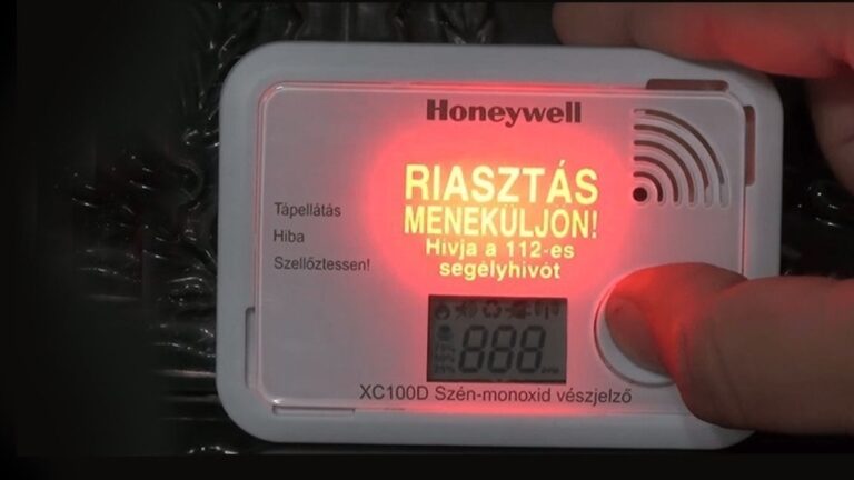 Szén-monoxid-érzékelő mentette meg két család életét Nógrádban