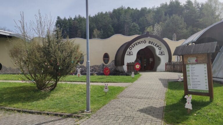 Húsvétra és a Föld napjára is készülnek az ipolytarnóci ősmaradványoknál