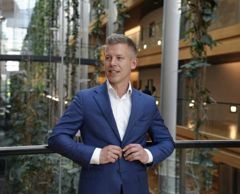 Gyermekvédelem helyett bűncselekmények? Magyar Péter a Budapesti Szőlő Utcai Javítóintézet ügyében szólalt meg