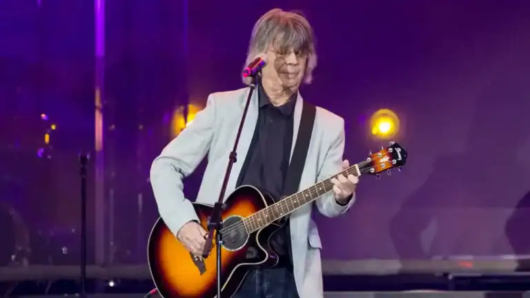 Bródy János dalban üzent a Harcosok Klubjának