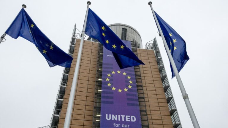 Az Európa Tanács felszólította a magyar Országgyűlést a vitatott törvénytervezet felfüggesztésére