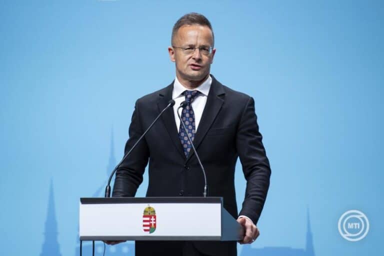 Helyes döntést hoztunk, hogy semmilyen módon nem avatkozunk be a román elnökválasztásba