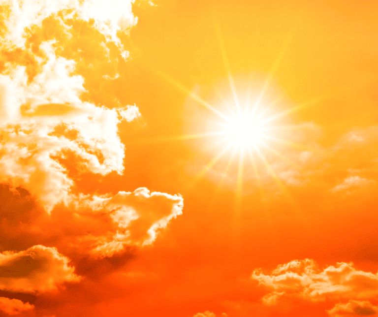 Brutális UV-sugárzás és perzselő kánikula után hétfőn végre jön az enyhülés