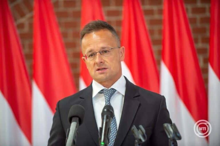 Szijjártó Péter: a magyar kormány továbbra is keményen fog küzdeni a Zelenszkij-terv ellen