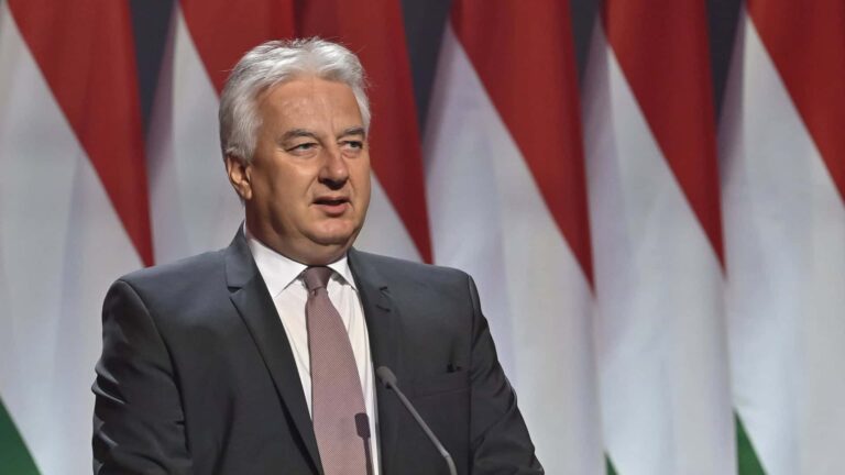 Semjén Zsolt lemondott a KDNP elnöki posztjáról