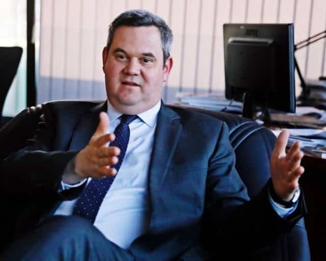 Takács Péter kifakadása Magyar Péter ellen újabb közéleti vitát indított – a „Tarhálókirály” poszt visszhangja sokat elárul a Tisza Párt helyzetéről