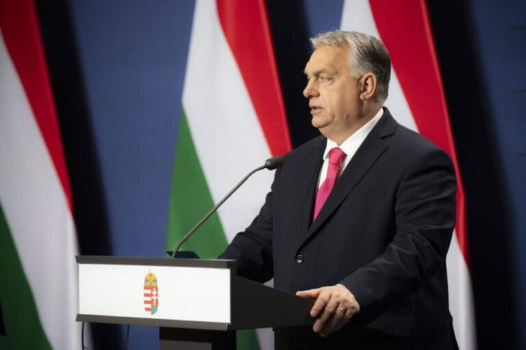 Ezt tette az Orbán-kormány az államadóssággal 16 év alatt
