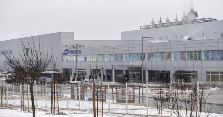 Gödi akkugyár: akár emberölés gyanúja miatt is lehetne nyomozni az ügyvéd szerint