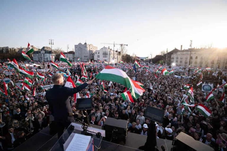 21 Kutatóközpont: a Fidesz és a Tisza fej-fej mellett két inkább a kormánypártnak fekvő körzetben