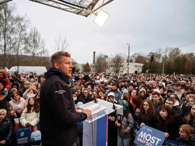 Nyilvánosságra hozza a bicskei kegyelmi ügy aktáit a Tisza Párt, ha nyer a választáson