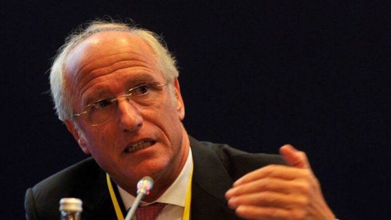 Surányi György: Durva megszorítás zajlik Magyarországon, a gazdaság növekedési válságban van – kemény bírálat a kormány gazdaságpolitikájáról