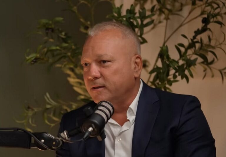 „Nem akarok még egy vasfüggönyt” – Balogh Levente élesen bírálta a kormányt uniós politikája miatt