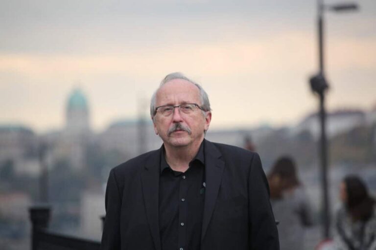 Újabb nagy távozás a DK-ból: kilép Niedermüller Péter pártalapító